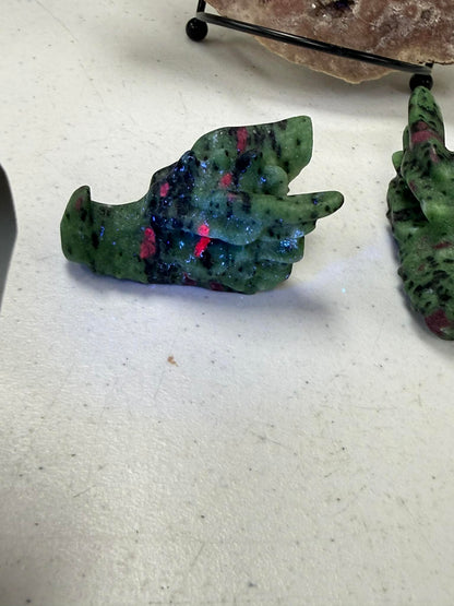 Dragon Head Ruby & Zoisite 5/8 Inch UV Reactive