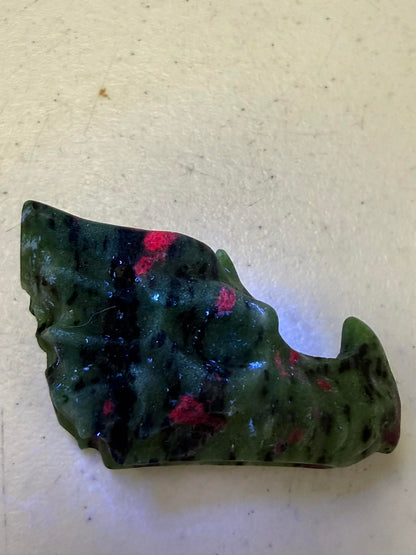 Dragon Head Ruby & Zoisite 5/8 Inch UV Reactive