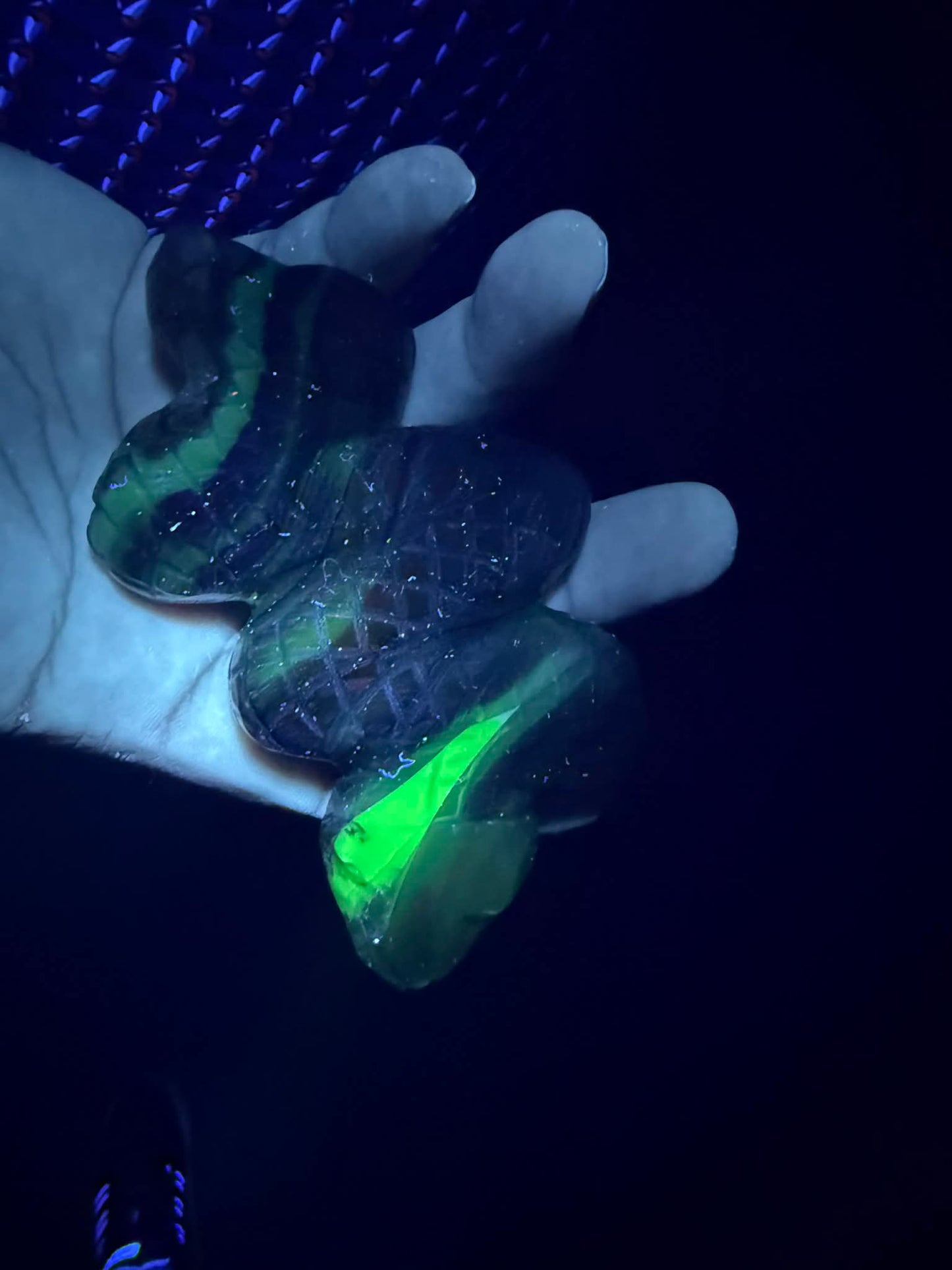 Snake Agate Carving with UV Reaction!