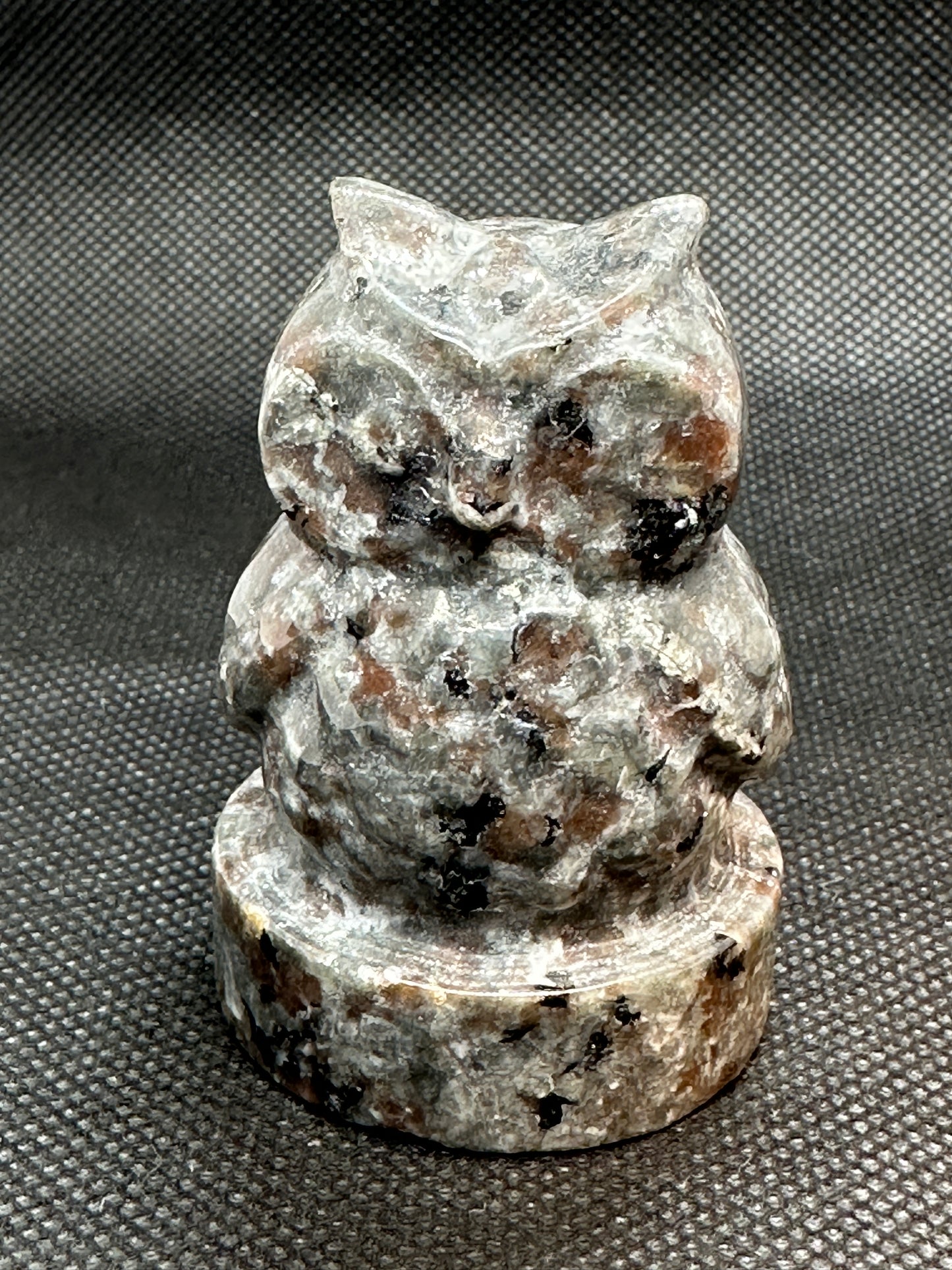 Yooperlite Owl Carving